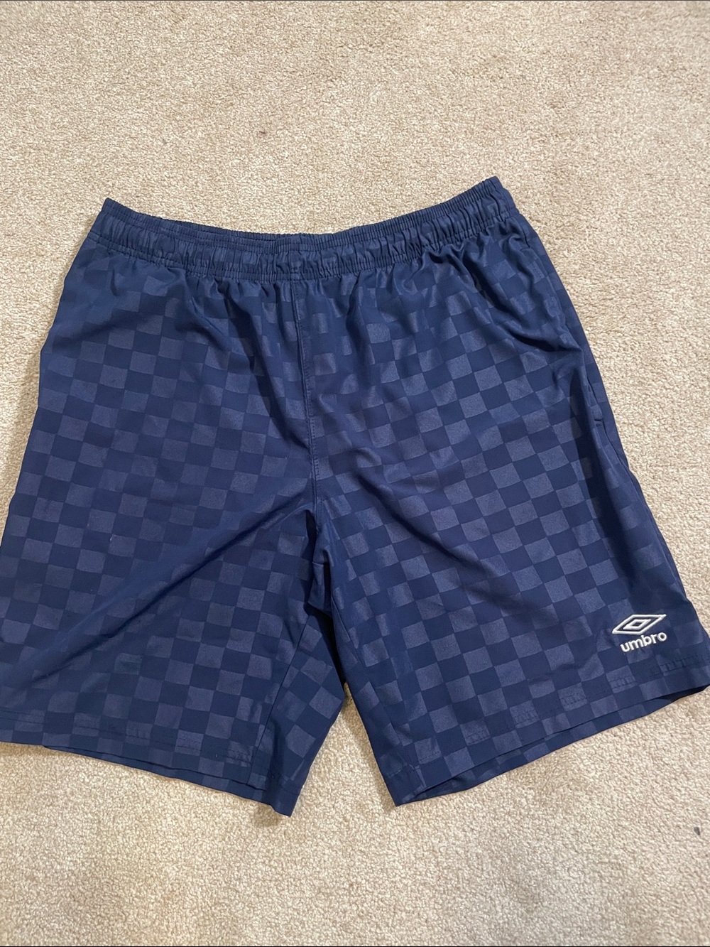 Umbro Men’s Navy Checkerboard shorts sz M